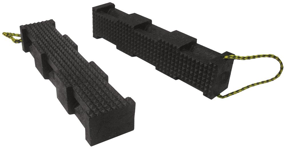 CRIBBING BLOCK - BLACK - 4&#34; X 4&#34; X 18&#34;<span class=' ItemWarning' style='display:block;'>Item is usually in stock, but we&#39;ll be in touch if there&#39;s a problem<br /></span>