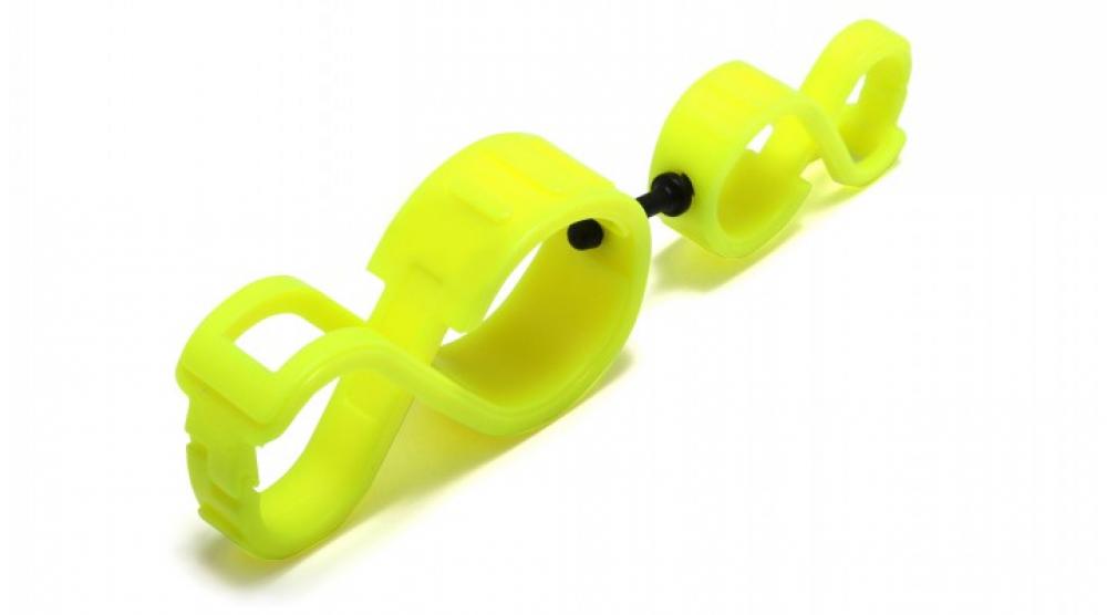 Yellow glove clip without logo<span class=' ItemWarning' style='display:block;'>Item is usually in stock, but we&#39;ll be in touch if there&#39;s a problem<br /></span>