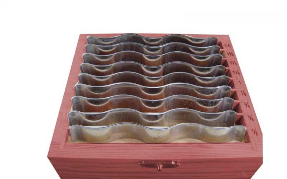 Asimeto 7607660 1/2&#34; - 1-1/2&#34; x 4-1/4&#34; 9 Pair Ultra Precision Wavy Parallel Set<span class=' ItemWarning' style='display:block;'>Item is usually in stock, but we&#39;ll be in touch if there&#39;s a problem<br /></span>