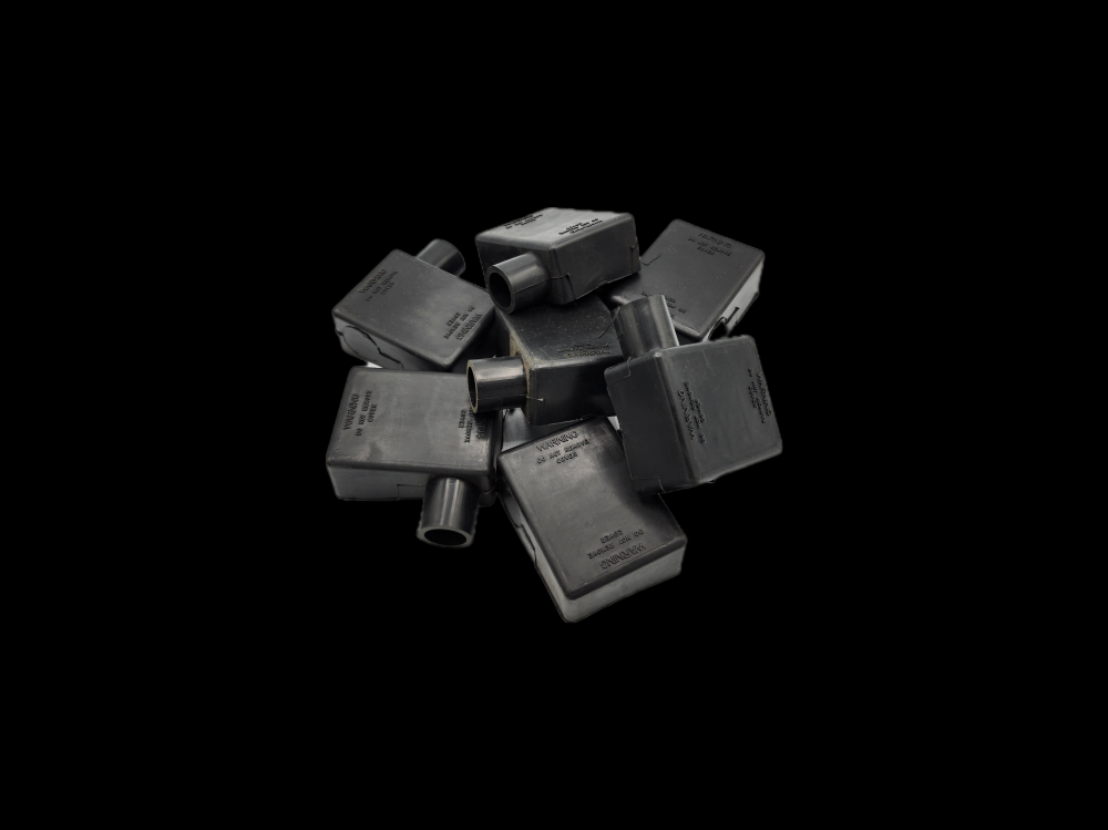 BATT TERM BOOT [LEFT ELB] 2/0GA BLACK 10PK<span class=' ItemWarning' style='display:block;'>Item is usually in stock, but we&#39;ll be in touch if there&#39;s a problem<br /></span>