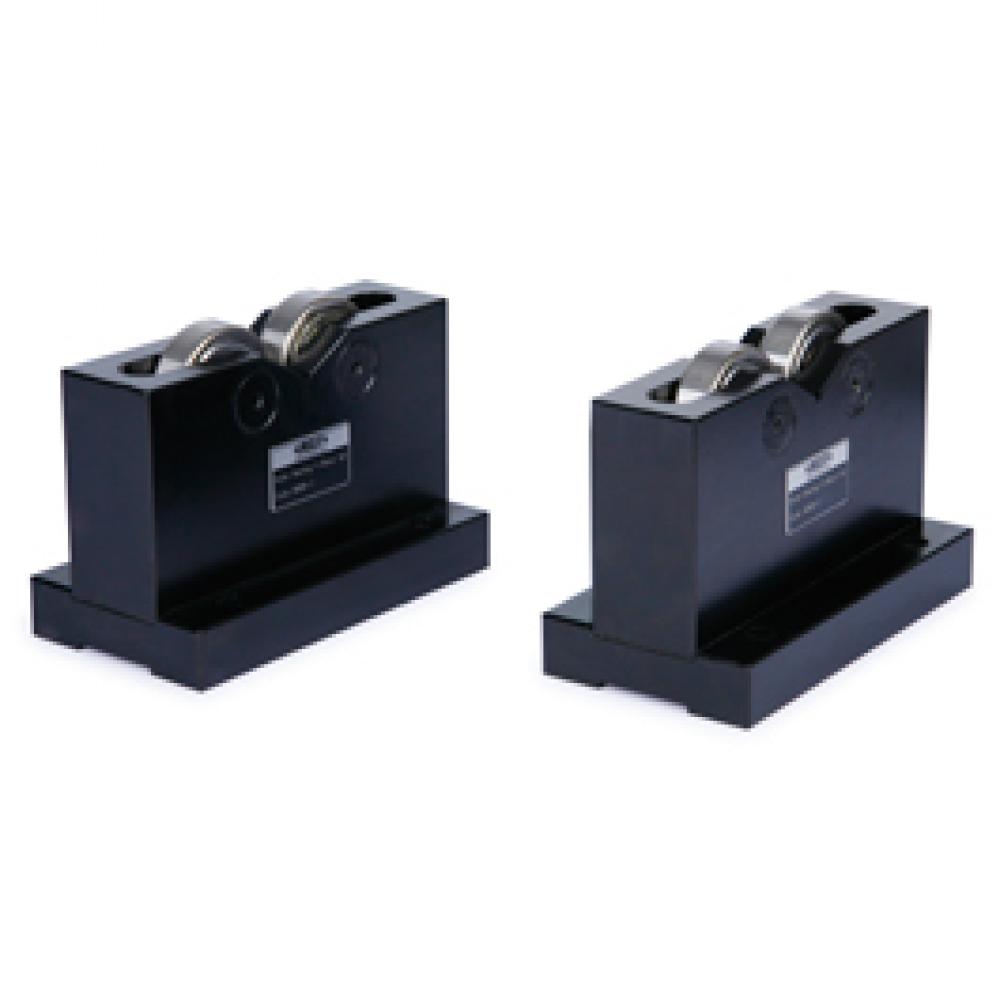 ROLLER BEARING V-BLOCK SET (TWO V-BLOCKS PER SET) 230X100X150MM<span class=' ItemWarning' style='display:block;'>Item is usually in stock, but we&#39;ll be in touch if there&#39;s a problem<br /></span>